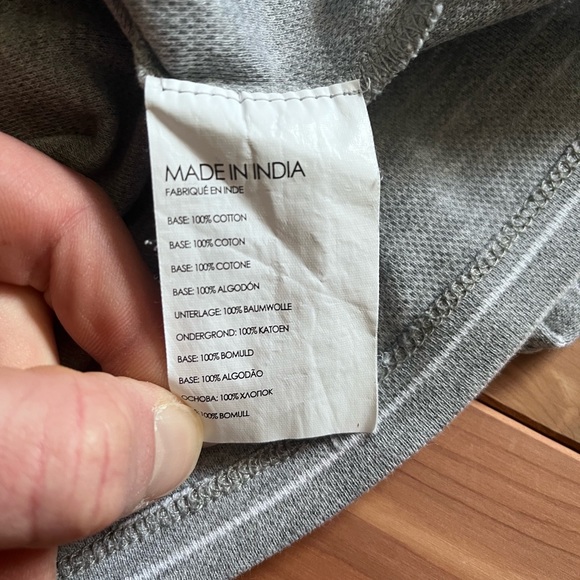 𝗖𝗹𝘂𝗯 𝗠𝗼𝗻𝗶𝗰𝗼 𝖫𝗈𝗇𝗀 𝗌𝗅𝖾𝖾𝗏𝖾 𝗌𝗍𝗋𝗂𝗉𝖾𝖽 𝗌𝗁𝗂𝗋𝗍 - Picture 9 of 9